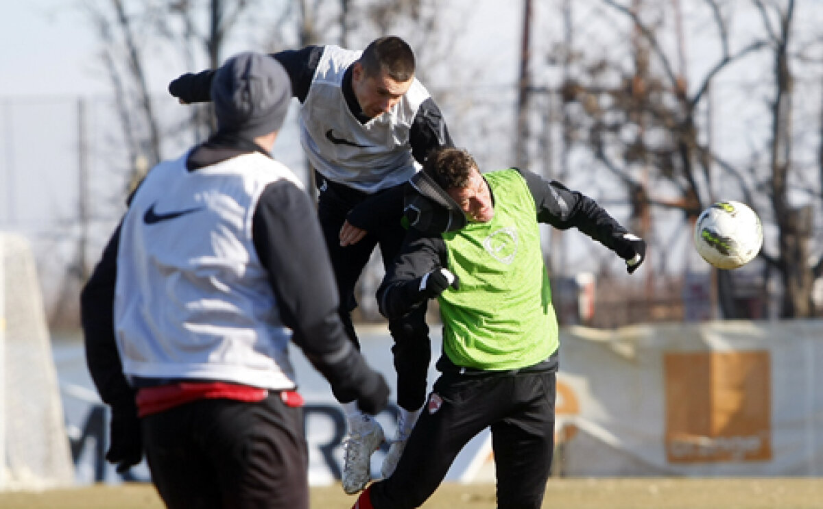 FOTO Borcea, şef în cantonament! » Acţionarul i-a urmărit pe dinamovişti la lucru