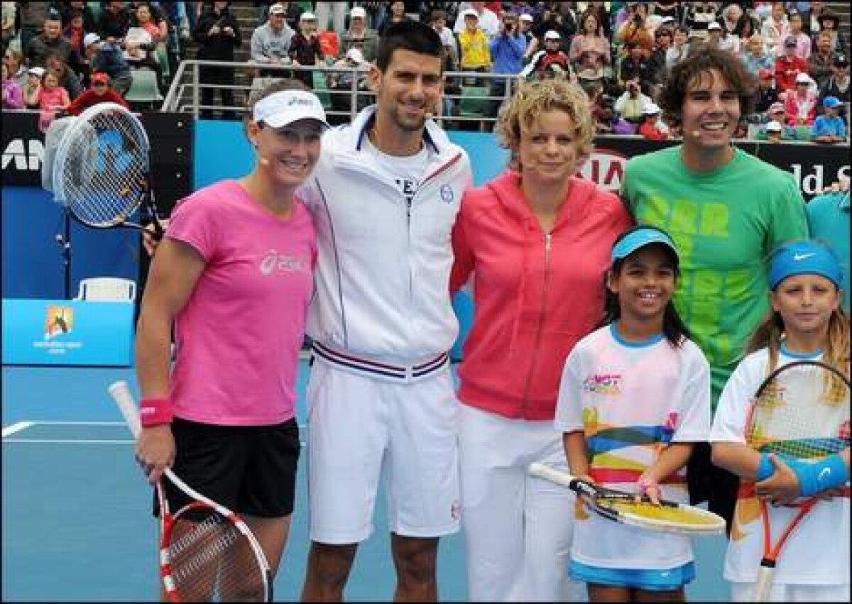 VIDEO ŞI FOTO Clijsters, Djokovici şi Nadal au făcut show înaintea startului la Australian Open