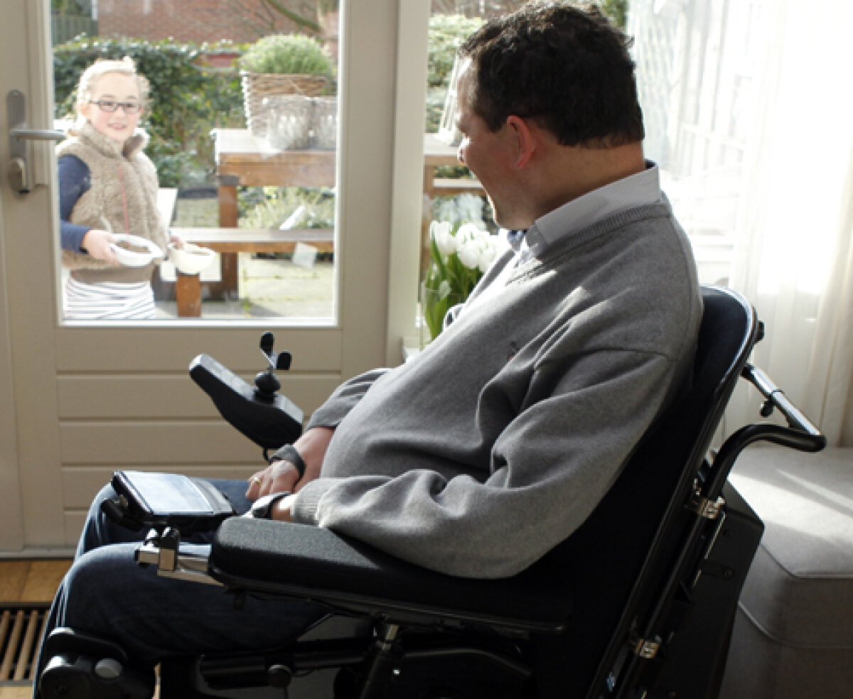 Paradisul unui bărbat paralizat » Cum ar putea arăta lumea lui Mihai Neşu peste 10 ani