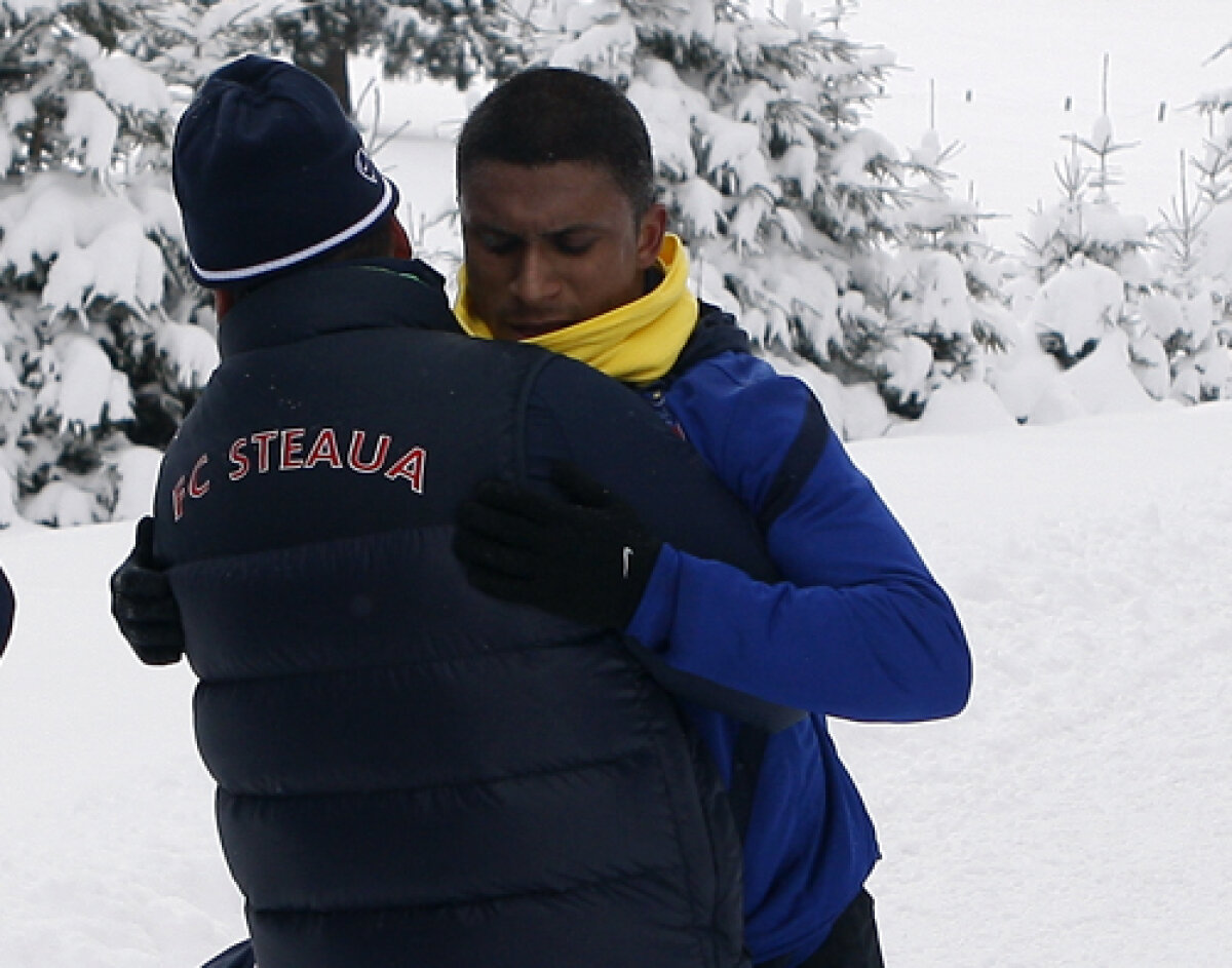 Cum rezistă Steaua la frigul din Poiană » Somn, vitamine şi băi calde