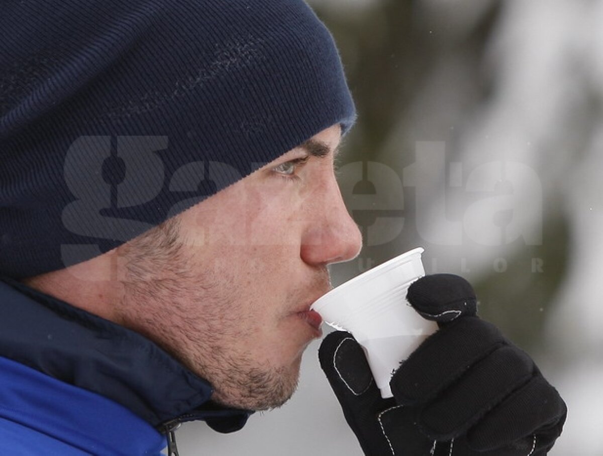 FOTO Ca la maraton » Steliştii au fost susţinuţi de pe margine de cîţiva suporteri