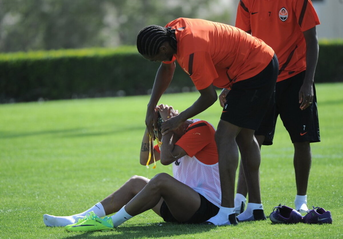 FOTO Glume la Şahtior: Dentinho făcut cu ouă şi cu făină de ziua lui