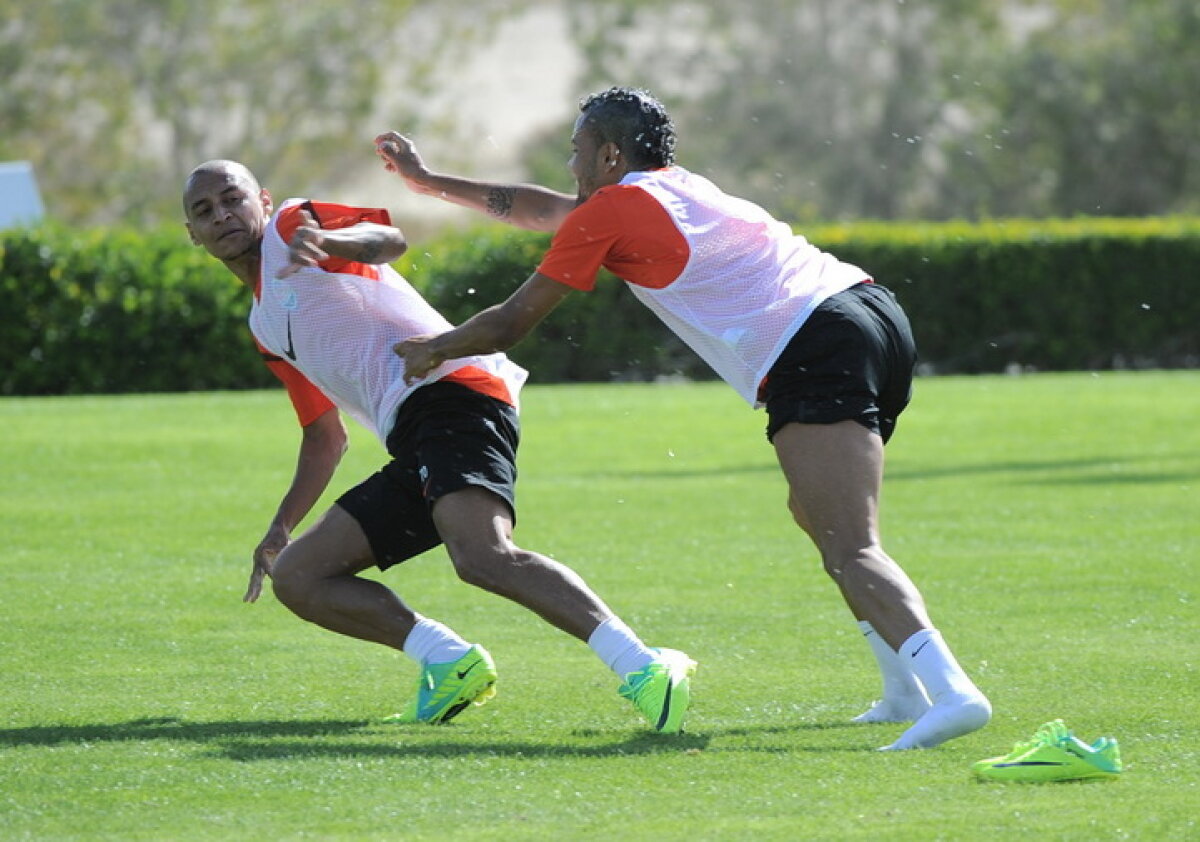 FOTO Glume la Şahtior: Dentinho făcut cu ouă şi cu făină de ziua lui