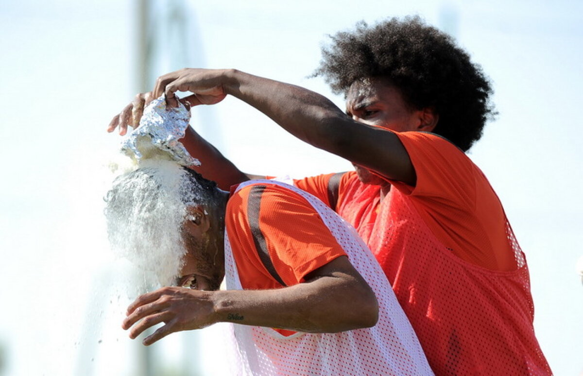 FOTO Glume la Şahtior: Dentinho făcut cu ouă şi cu făină de ziua lui