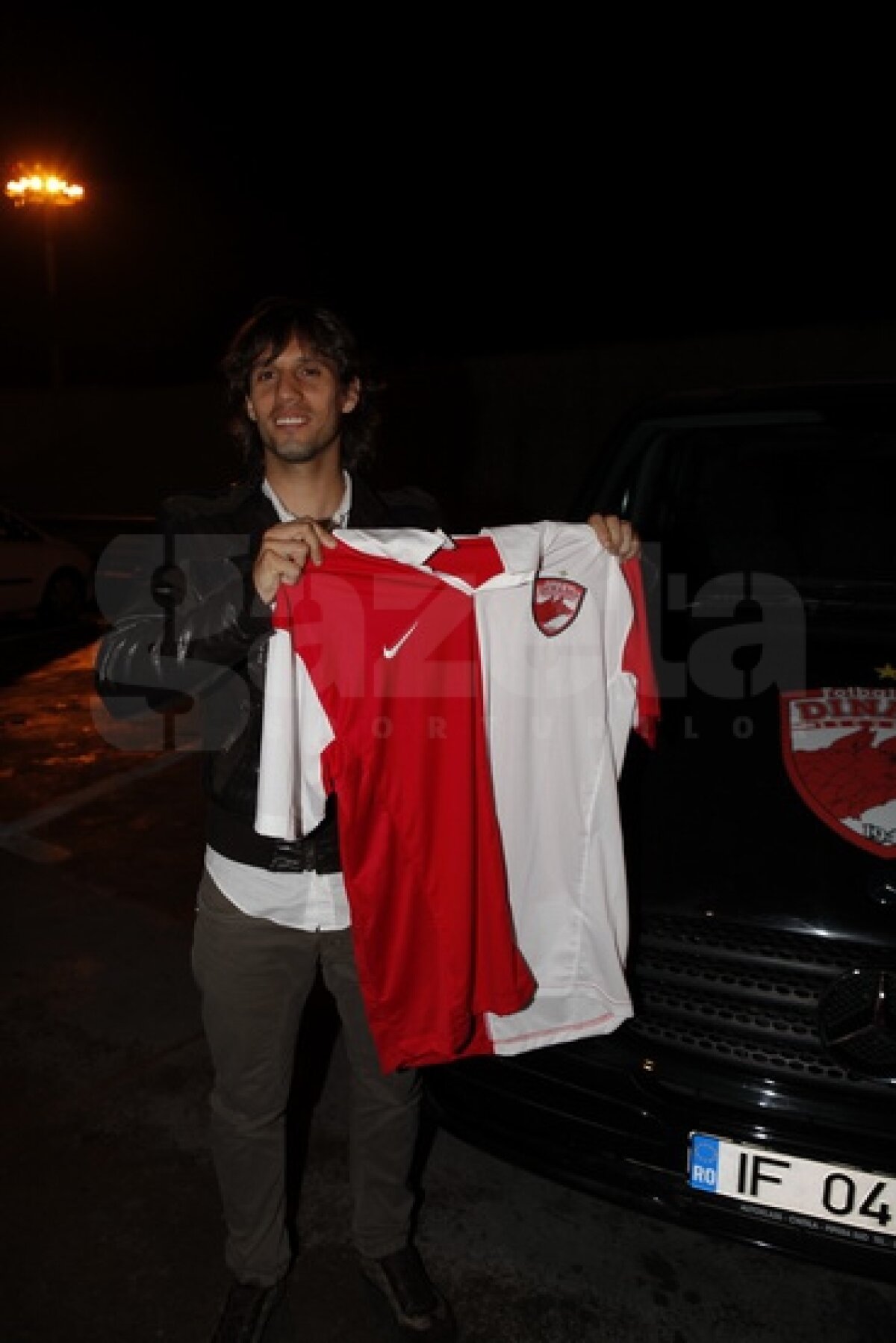 FOTO Ciobotariu are un nou "cîine" în lot » Joao Alves: "Am venit să iau campionatul cu Dinamo!"