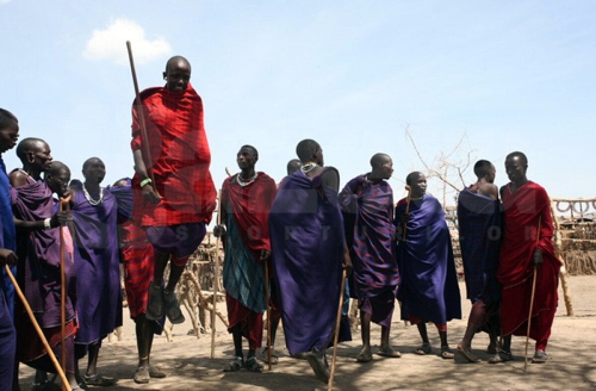 GALERIE FOTO Viaţa în Tanzania şi Zanzibar! » Hagi e iubit chiar şi aici