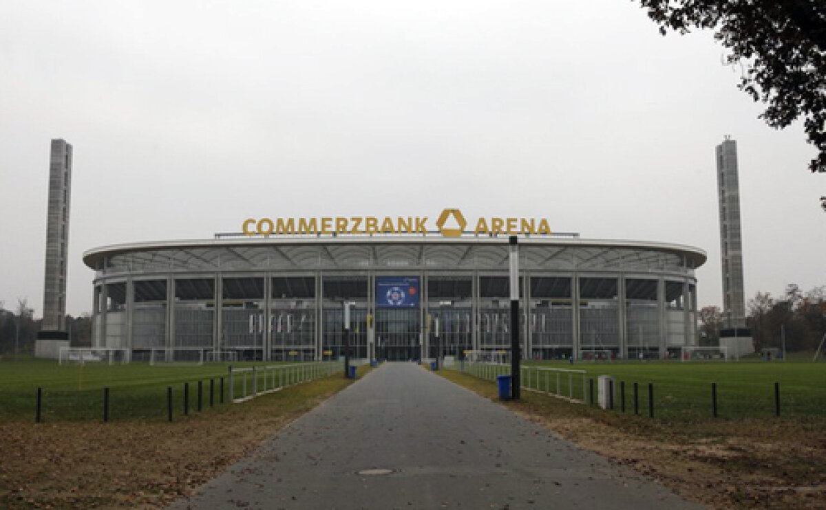 SCANDALOS! Risipă de bani publici » Primăria a cumpărat acoperişul Naţional Arena, deşi ştia că nemţii nu îl folosesc