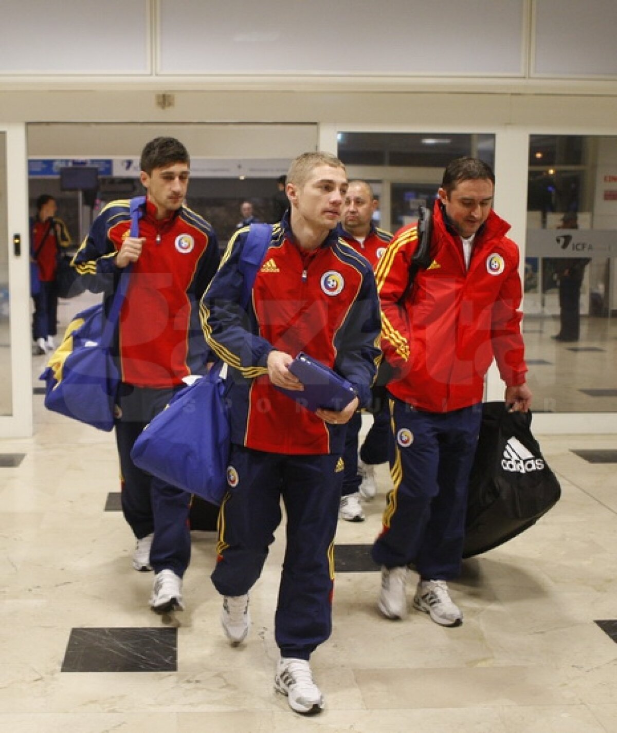 FOTO Probleme pentru naţională în Antalya: ploaie şi o oră şi jumătate întîrziere