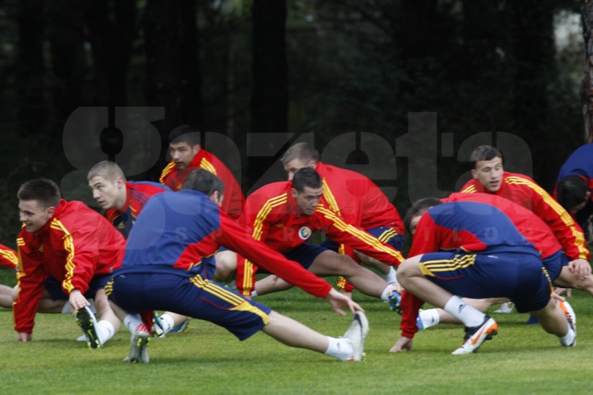 FOTO » "Tricolorii" au efectuat primul antrenament în Antalya pe o ploaie măruntă