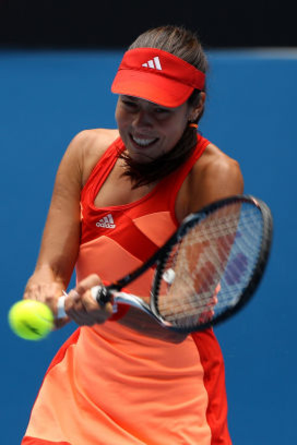 FOTO Una dintre cele mai sexy jucătoare de tenis din lume s-a calificat în turul 4 la Australian Open » Super Ana