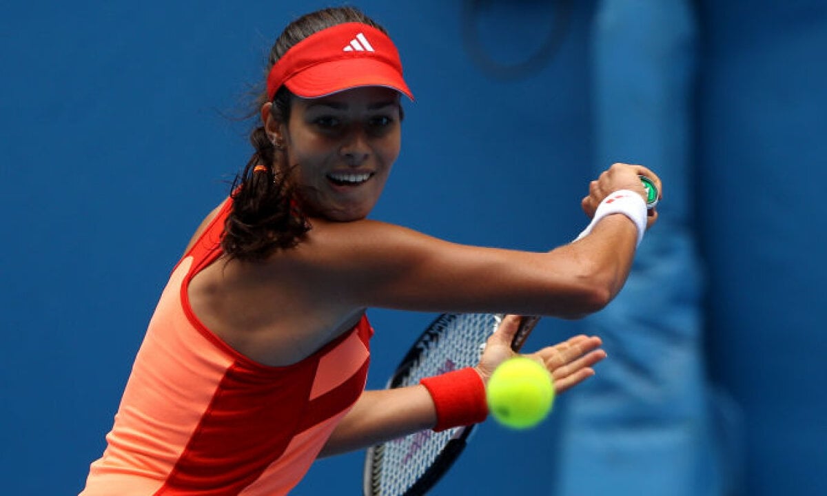 FOTO Una dintre cele mai sexy jucătoare de tenis din lume s-a calificat în turul 4 la Australian Open » Super Ana