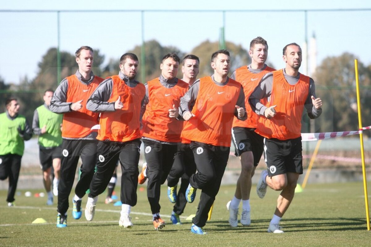 FOTO » Maraton epuizant » "Studenţii" clujeni au intrat direct în sesiune în Antalya