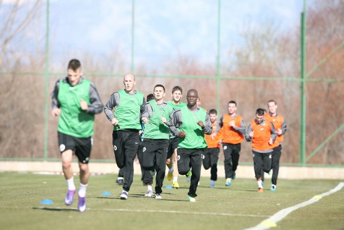 FOTO » Maraton epuizant » "Studenţii" clujeni au intrat direct în sesiune în Antalya