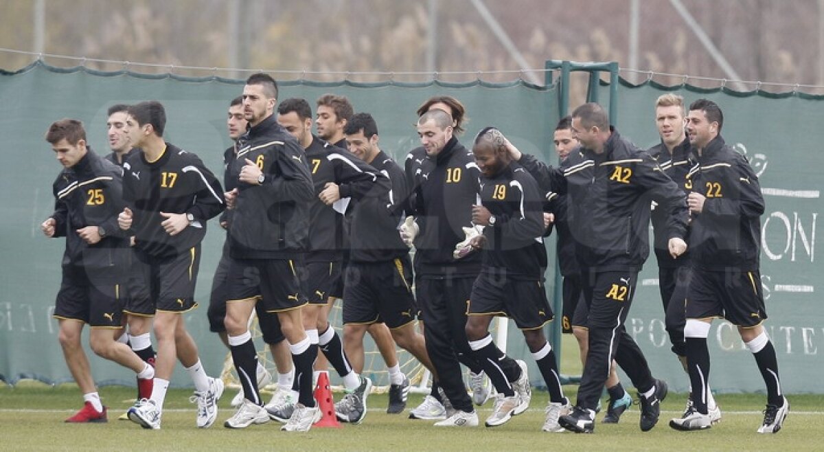 FOTO Pulhac are un sfat pentru Steaua: "Dacă vrea să-şi schimbe faţa, să-şi pună mască" :)