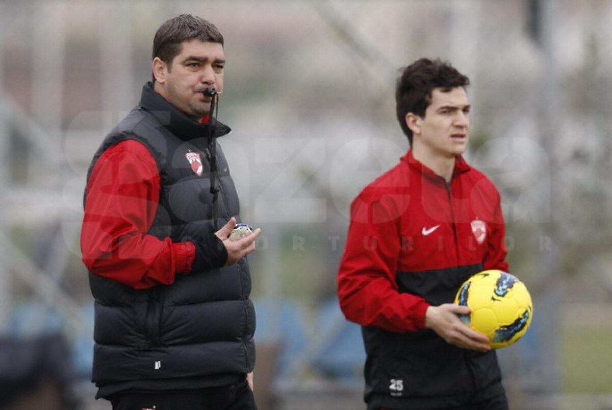 FOTO Pulhac are un sfat pentru Steaua: "Dacă vrea să-şi schimbe faţa, să-şi pună mască" :)