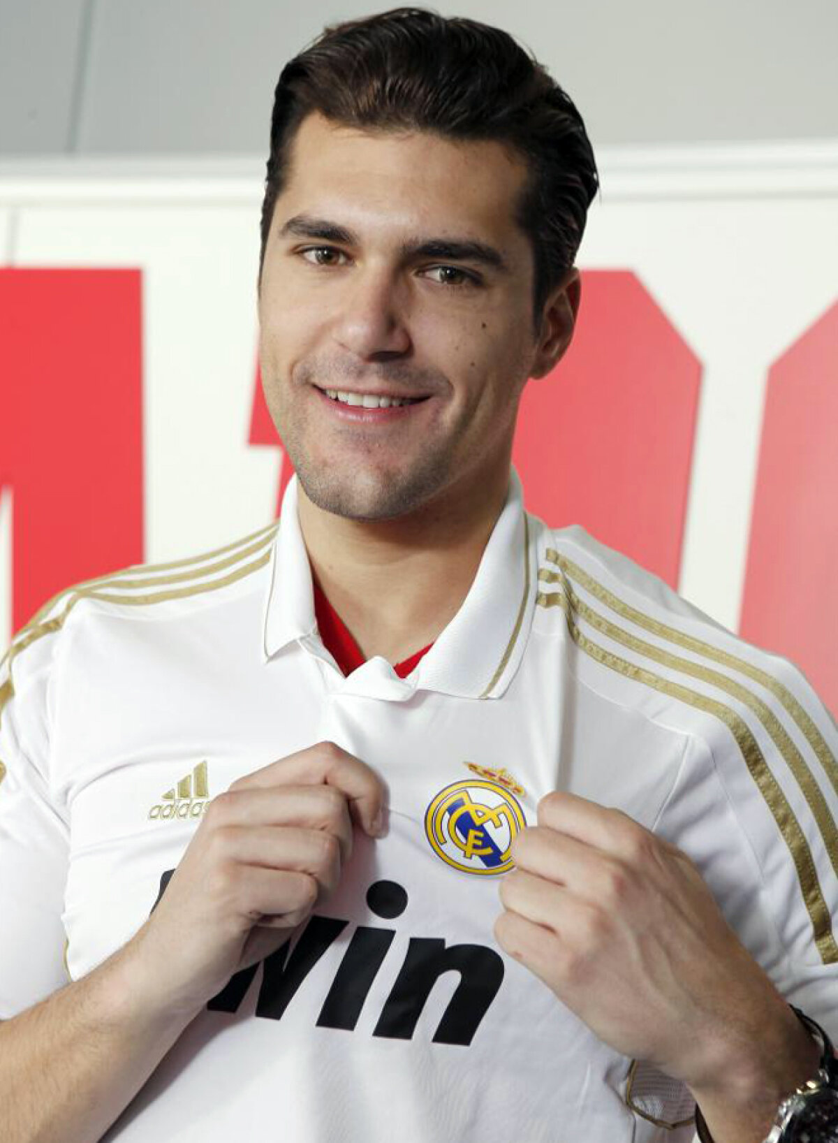 GALERIE FOTO » Miss Spania ţine cu Barca şi crede într-o nouă victorie diseară