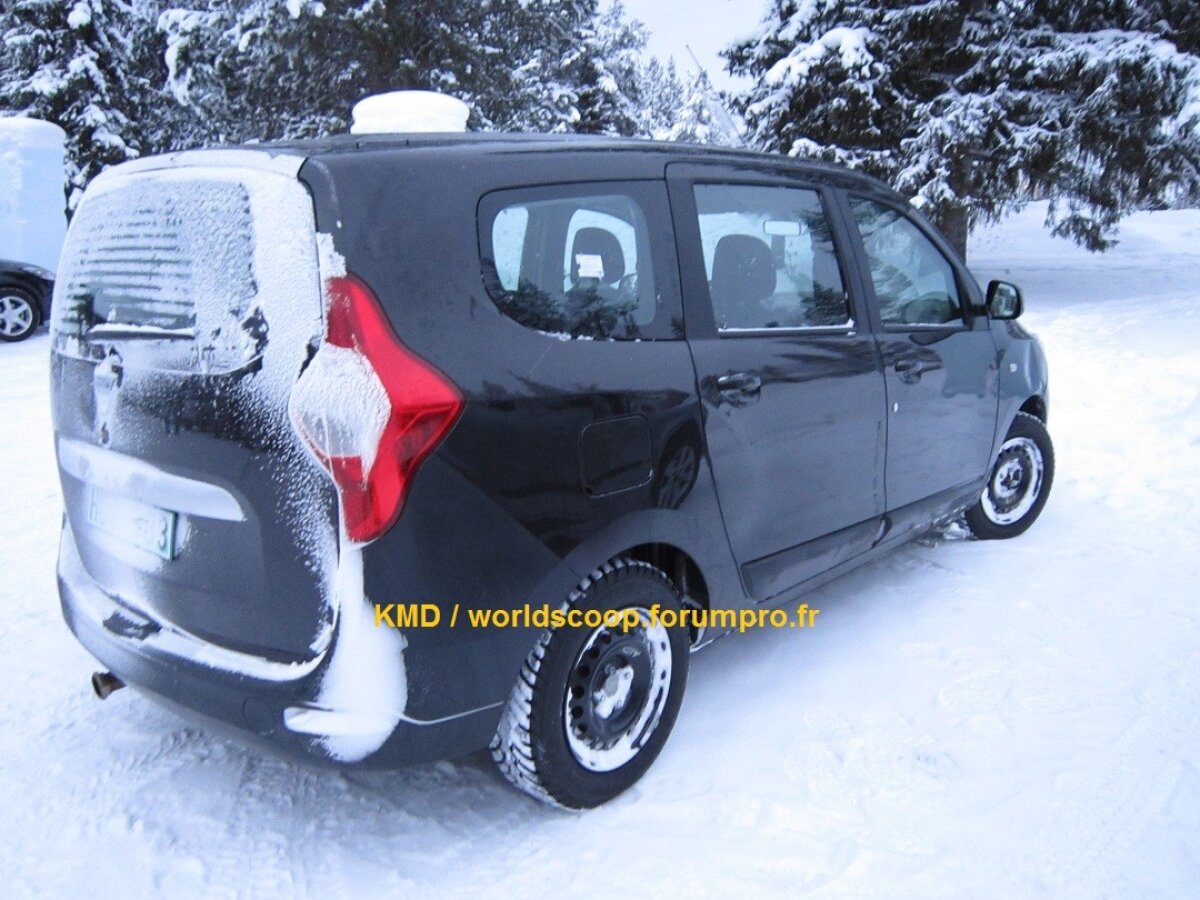 FOTO & VIDEO / Imagini senzaţionale cu Dacia Lodgy pe drumurile din Franţa!