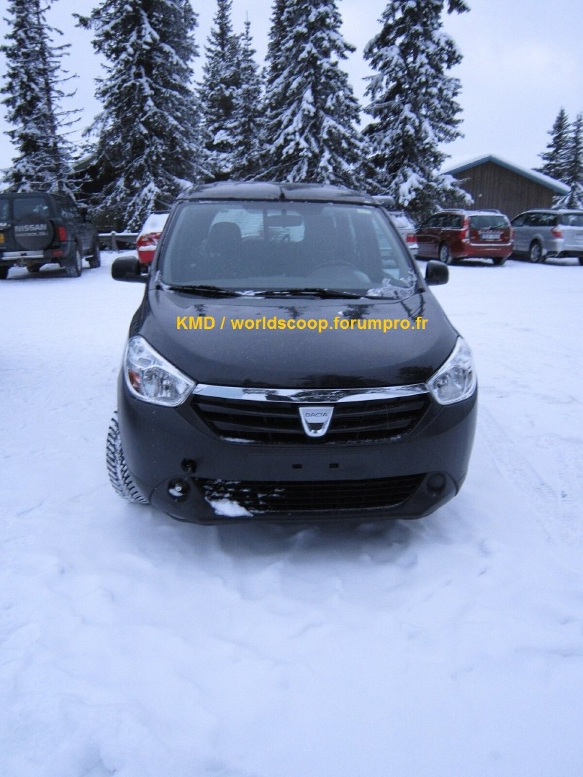 FOTO & VIDEO / Imagini senzaţionale cu Dacia Lodgy pe drumurile din Franţa!