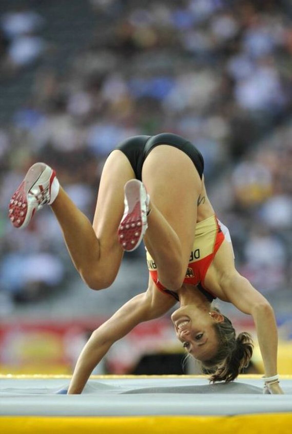 FOTO Sportul poate fi şi extrem de sexy