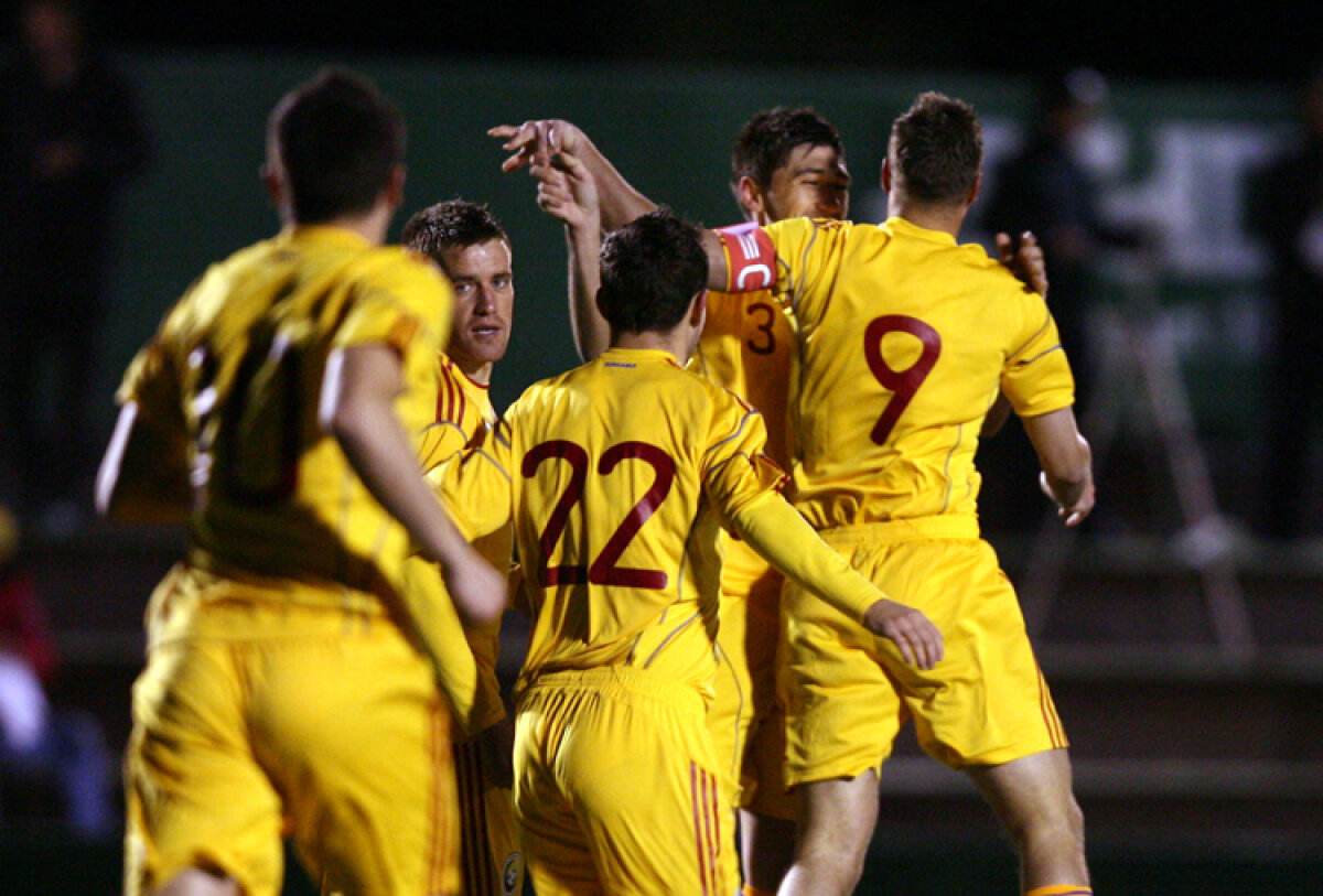 FOTO Niculae şi Tănase reuşesc "dubla" în România - Turkmenistan 4-0