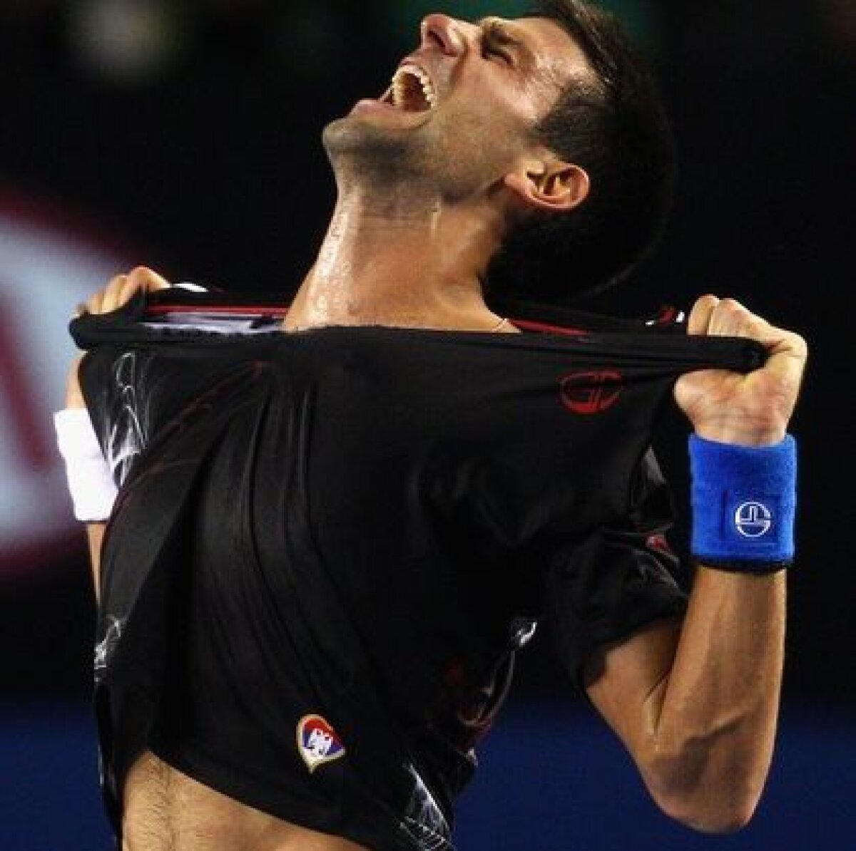 Novak Djokovici îl frînge pe Rafael Nadal în cel mai lung meci din istoria Australian Open! 5-7, 6-4, 6-2, 6-7 (5), 7-5