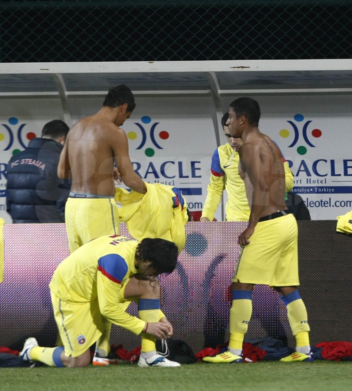 FOTO » Steaua cîştigă de la punctul cu var primul amical al iernii, 2-1 cu Levski Sofia