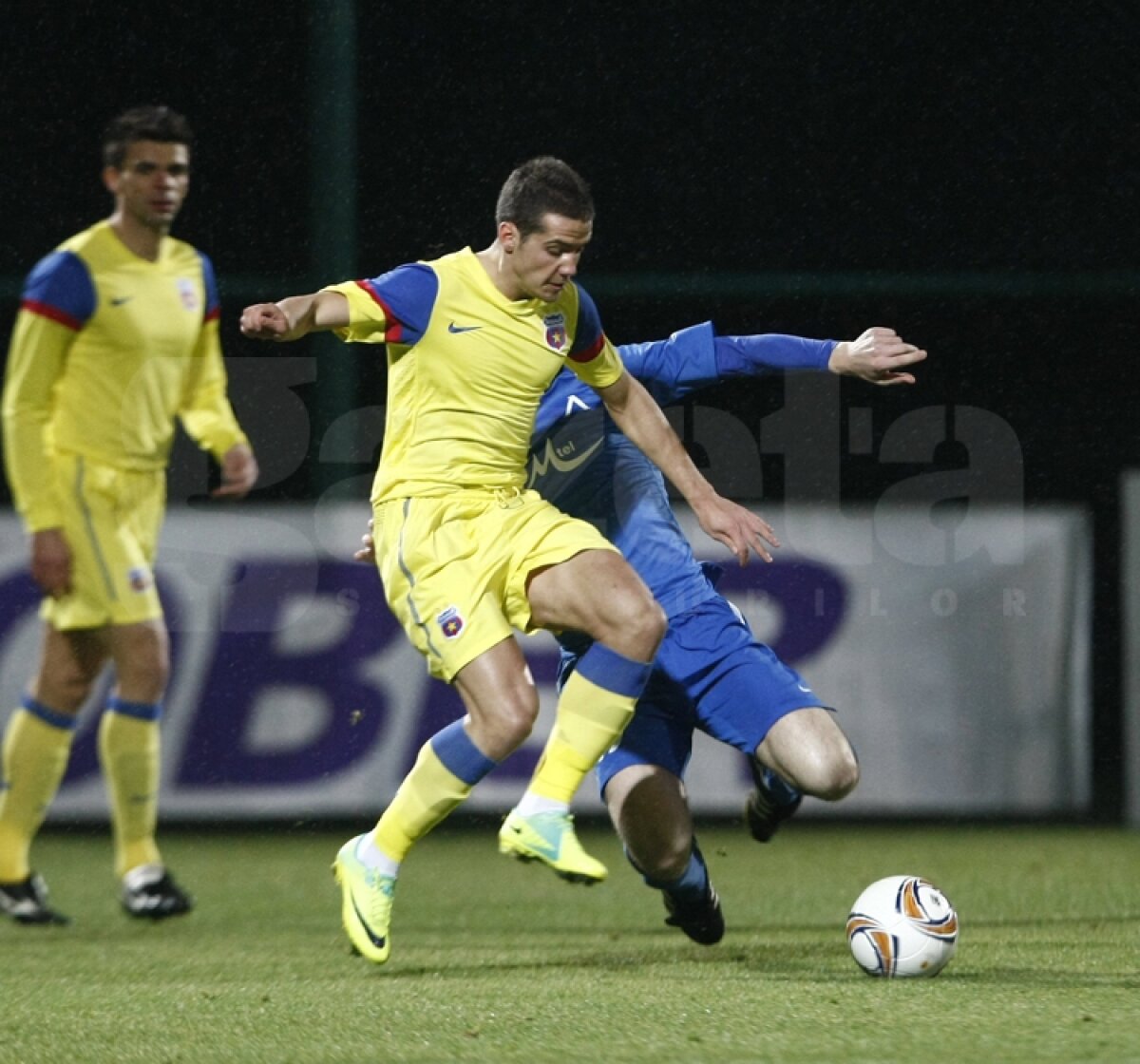 FOTO » Steaua cîştigă de la punctul cu var primul amical al iernii, 2-1 cu Levski Sofia