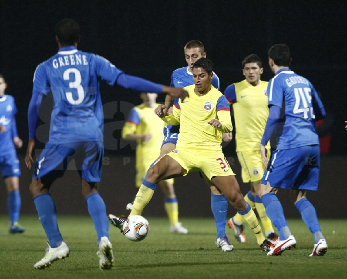 FOTO » Steaua cîştigă de la punctul cu var primul amical al iernii, 2-1 cu Levski Sofia