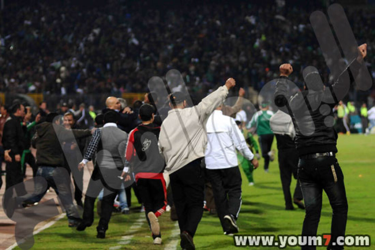 FOTO & VIDEO O nouă tragedie în fotbal! 73 de oameni au murit la un meci din Egipt!