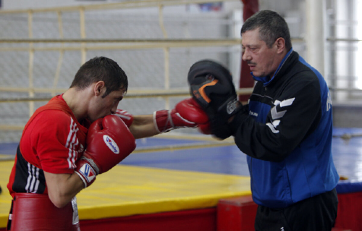 GALERIE FOTO Repetiţie finală! » Viorel Simion a susţinut antrenamentul oficial înaintea meciului cu Edgar Riovalle