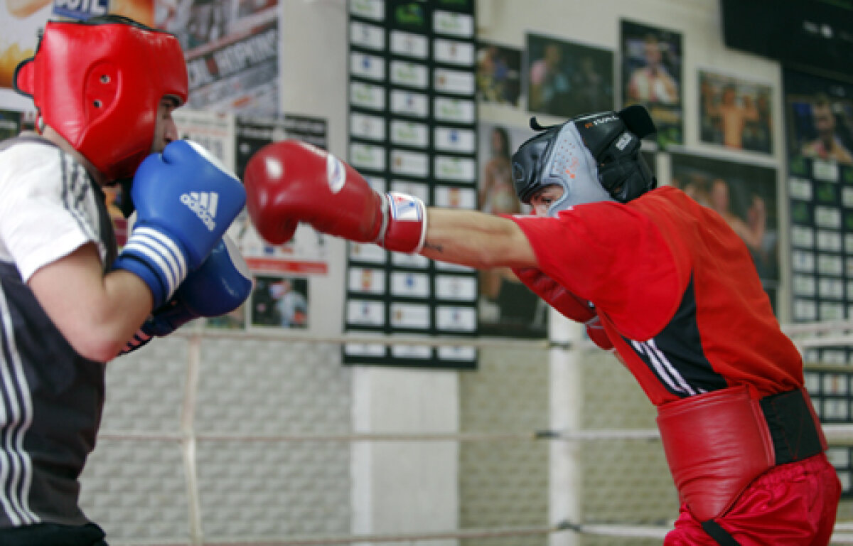 GALERIE FOTO Repetiţie finală! » Viorel Simion a susţinut antrenamentul oficial înaintea meciului cu Edgar Riovalle