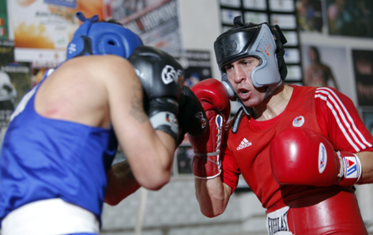 GALERIE FOTO Repetiţie finală! » Viorel Simion a susţinut antrenamentul oficial înaintea meciului cu Edgar Riovalle