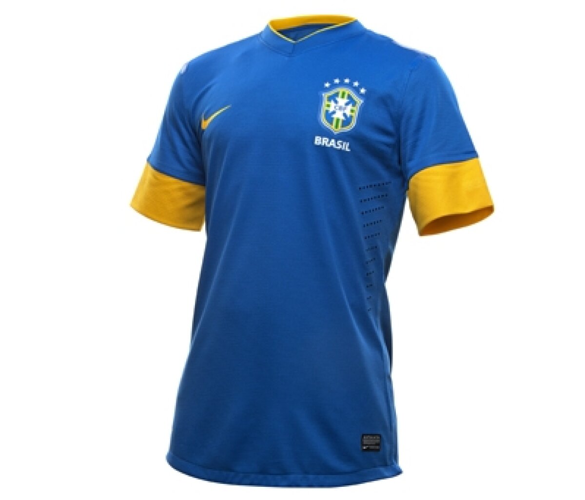 FOTO&VIDEO Jeitinho Brasilerio » Pato şi Neymar au prezentat noul echipament al Braziliei