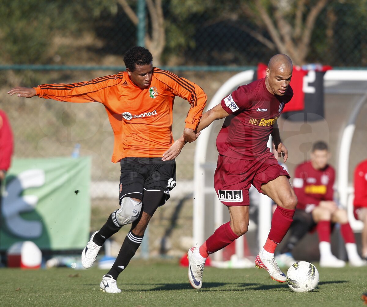 FOTO CFR Cluj cîştigă primul meci din 2012, după 1-0 cu Litex