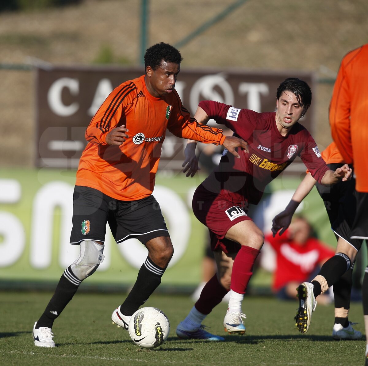 FOTO CFR Cluj cîştigă primul meci din 2012, după 1-0 cu Litex