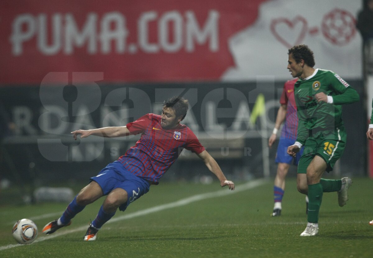 Steaua a trecut testul Kuban » "Roş-albaştrii" au surclasat echipa lui Dan Petrescu, scor 3-0