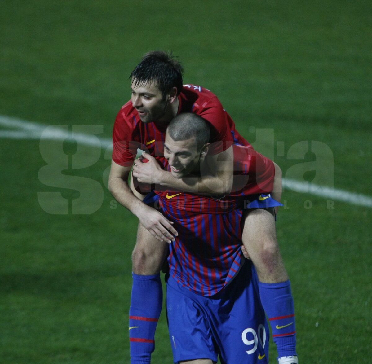 Steaua a trecut testul Kuban » "Roş-albaştrii" au surclasat echipa lui Dan Petrescu, scor 3-0