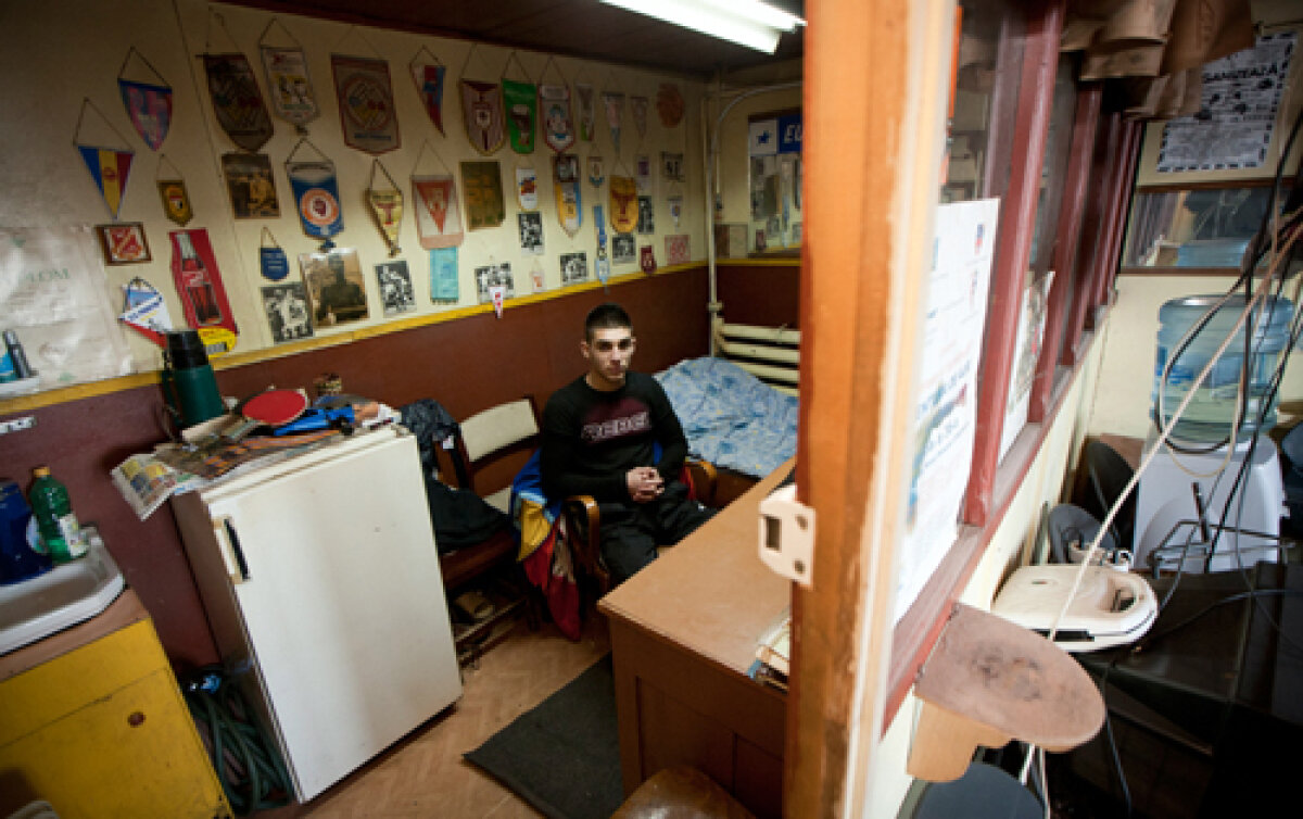 Vis olimpic în noaptea din vestiar » Alexandru Marin locuieşte de doi ani în sala de antrenament