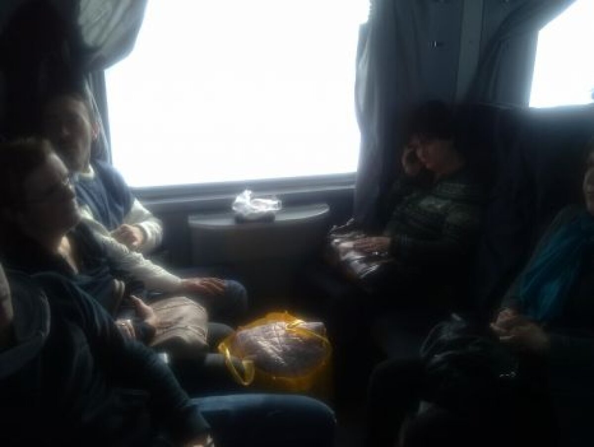 GALERIE FOTO Delegaţia Oţelului a ajuns la Bucureşti la peste 44 de ore după ce a pornit din Galaţi!