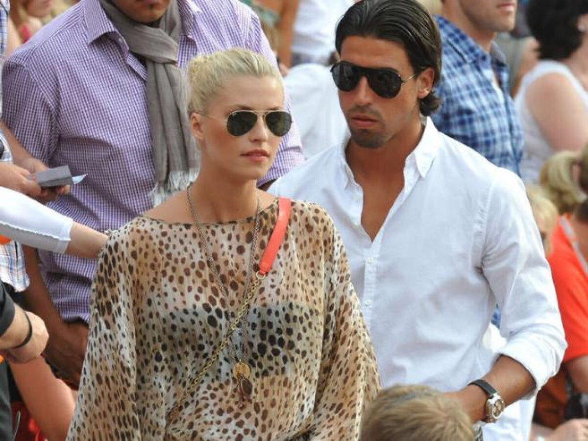 GALERIE FOTO Khedira îşi arată iubita într-o apariţie incitantă