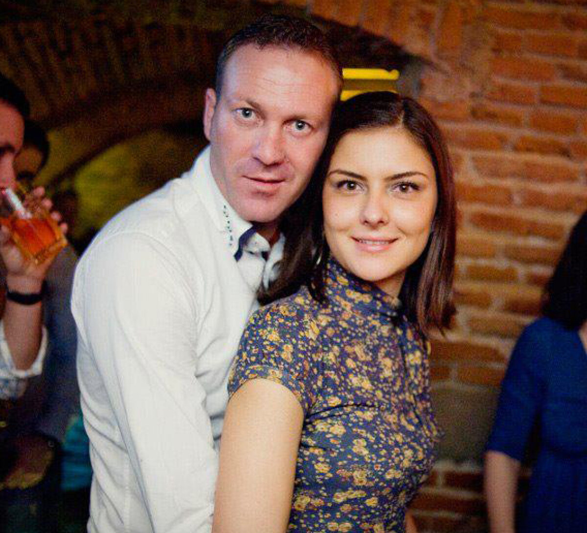 Portarul Sibiului şochează pe Facebook: "El e amantul soţiei mele. Divorţez cum ajung acasă" :S