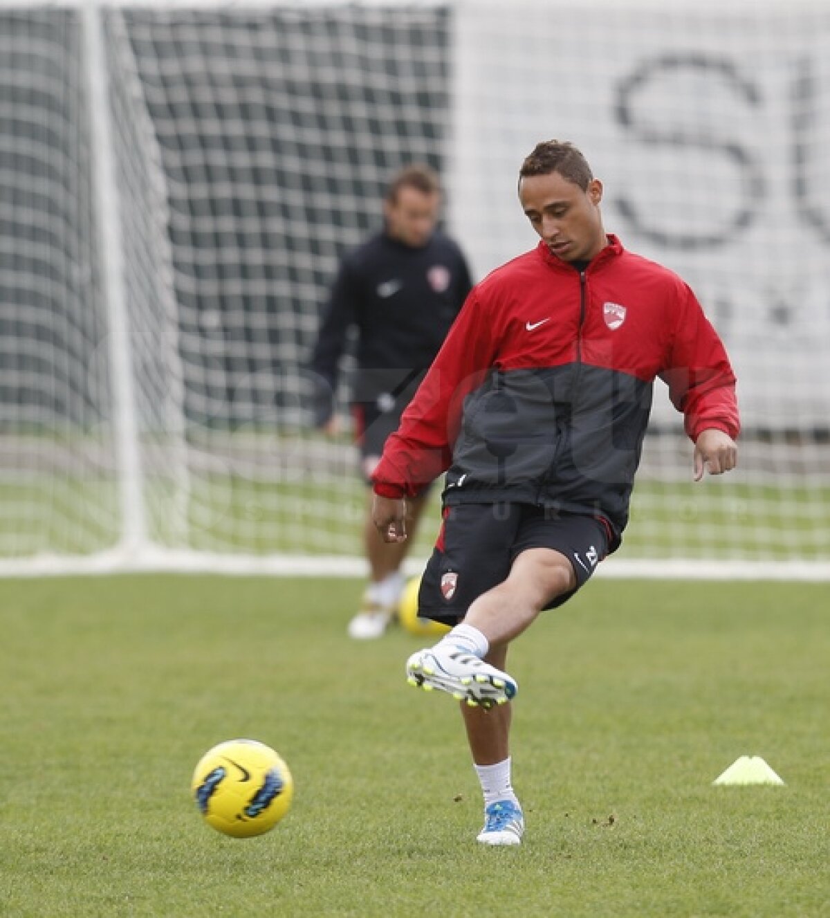 FOTO Jucătorii veniţi în probe s-au antrenat pentru prima dată alături de dinamovişti