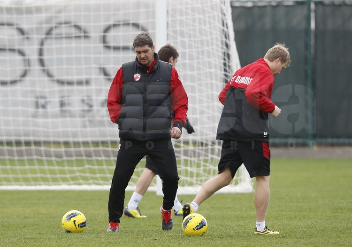 FOTO Jucătorii veniţi în probe s-au antrenat pentru prima dată alături de dinamovişti