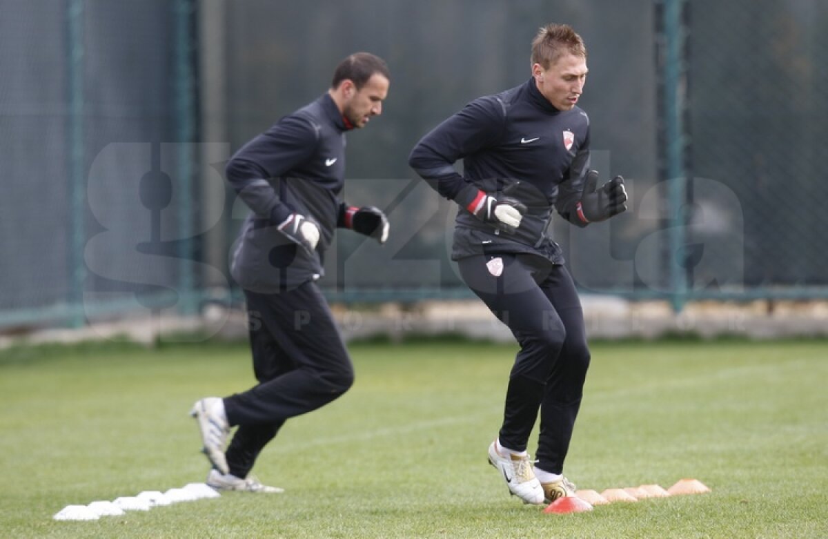 FOTO Jucătorii veniţi în probe s-au antrenat pentru prima dată alături de dinamovişti