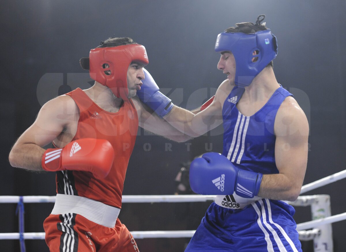 FOTO » Viorel Simion şi-a apărat centura WBC Internaţional în faţa lui Edgar Riovalle