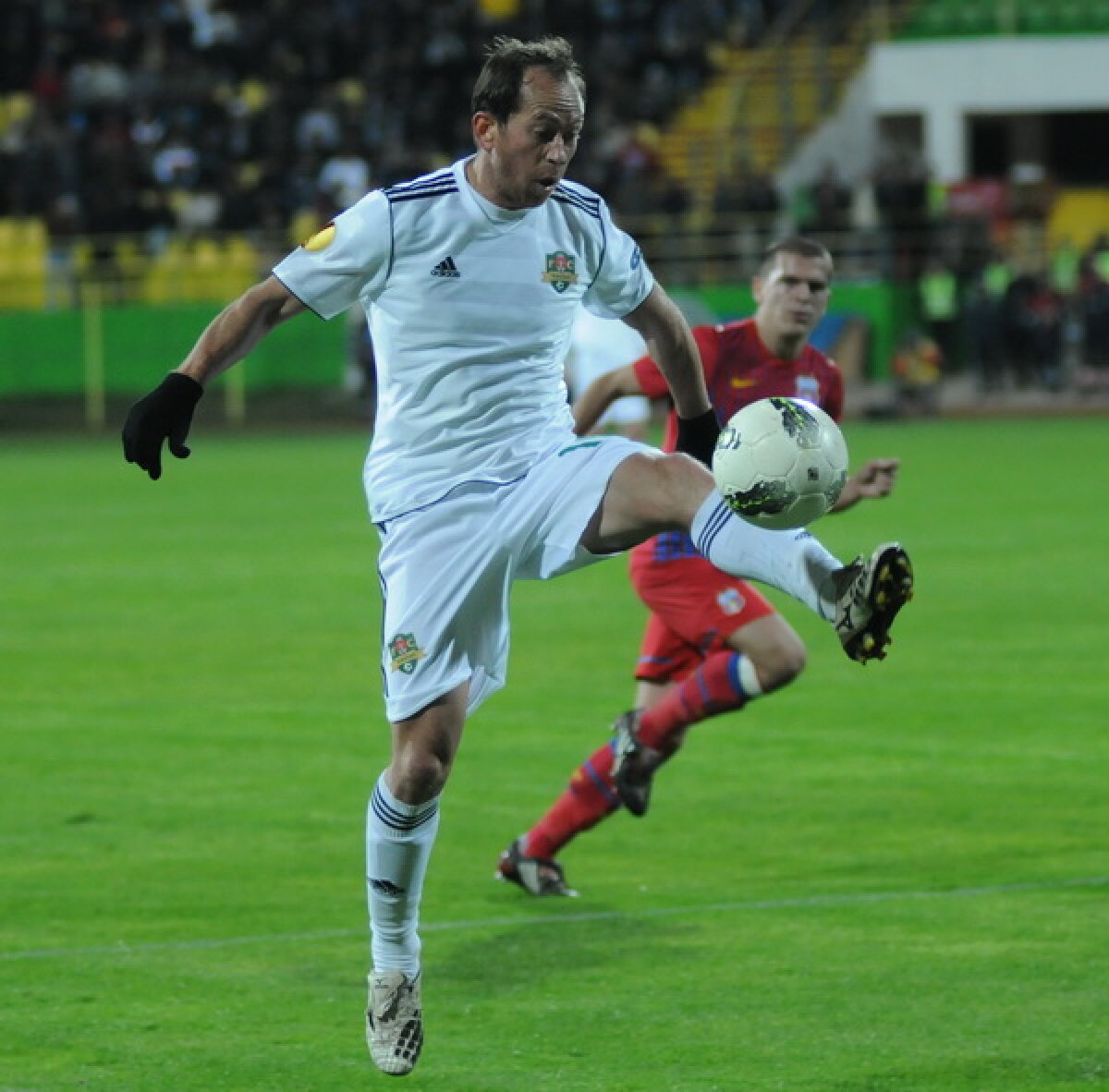 FOTO Bătrîni, da' buni » "Veteranii" greu de înlocuit ai Ligii 1