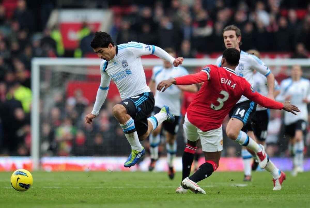 VIDEO Derby-ul Man. United - Liverpool (2-1) a fost umbrit de scandalul Evra-Suarez