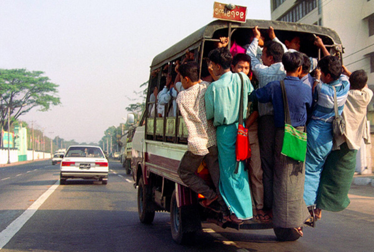 Primul român în Myanmar » Povestea experienţei exotice trăite în Asia de antrenorul Leonida Nedelcu