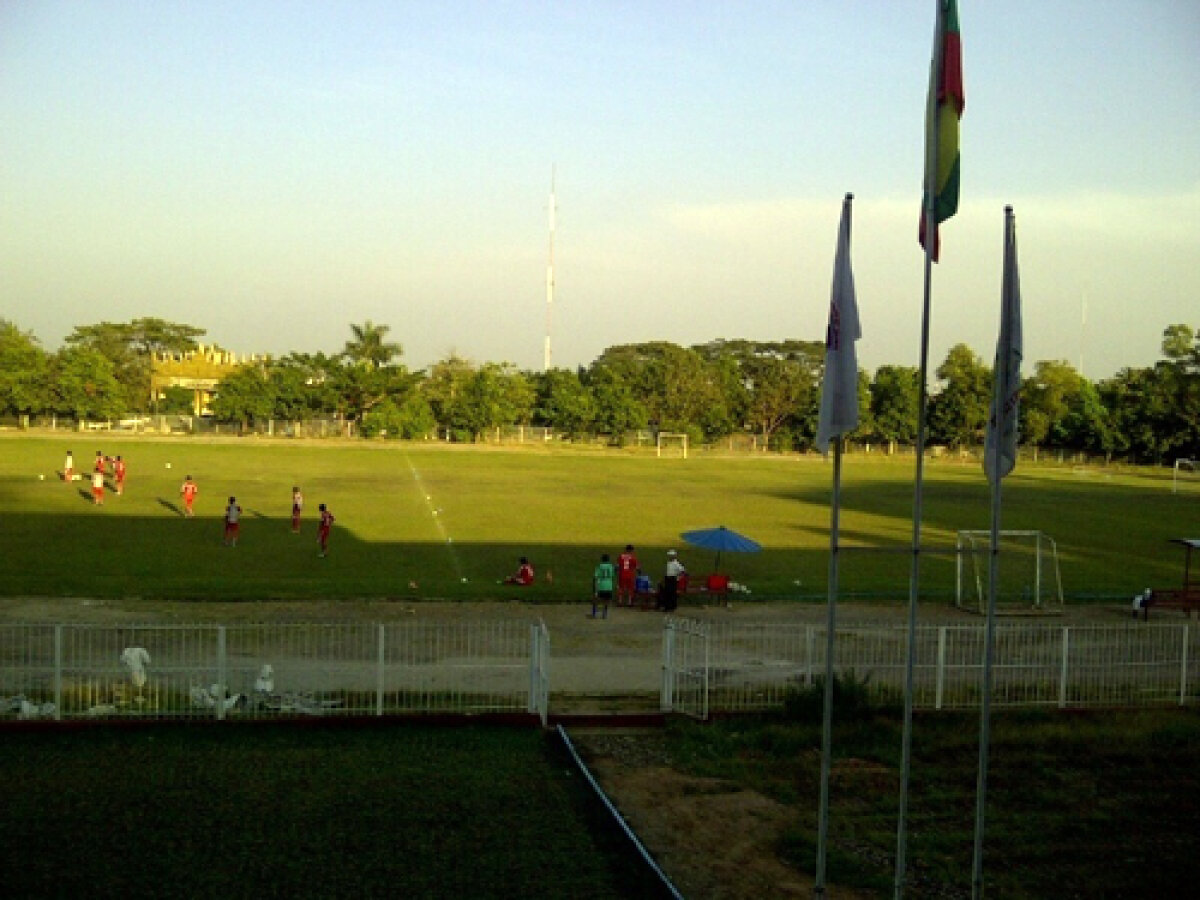 Primul român în Myanmar » Povestea experienţei exotice trăite în Asia de antrenorul Leonida Nedelcu