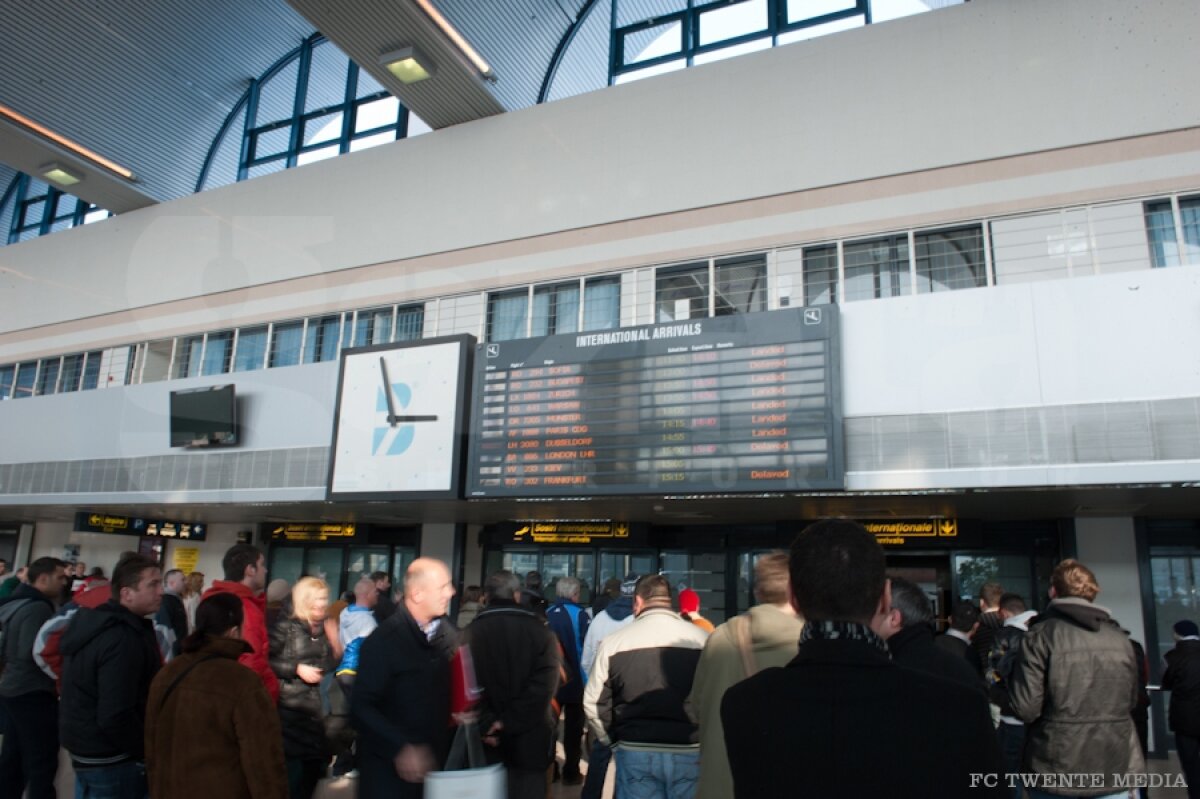 FOTO Twente a studiat-o pe Steaua şi în avion